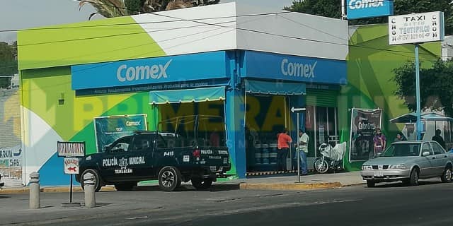 Roban $70 mil a empleados de Comex