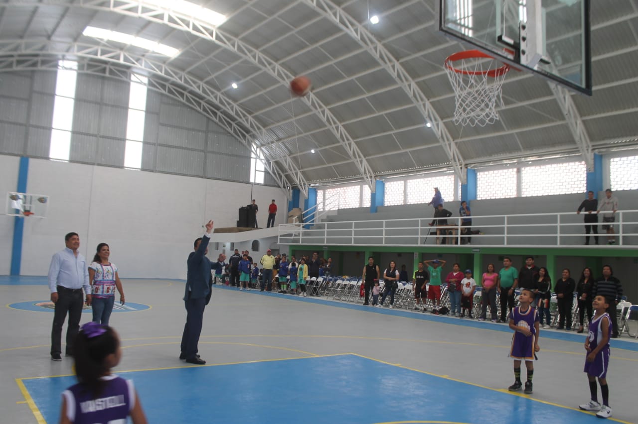 Inauguran el auditorio Club Leones Aguas de Tehuacán